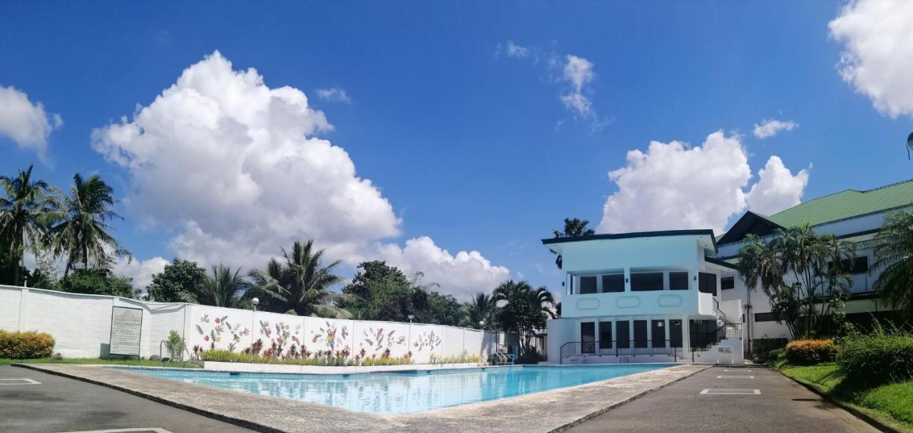 Luxur Place Bacolod Exterior photo