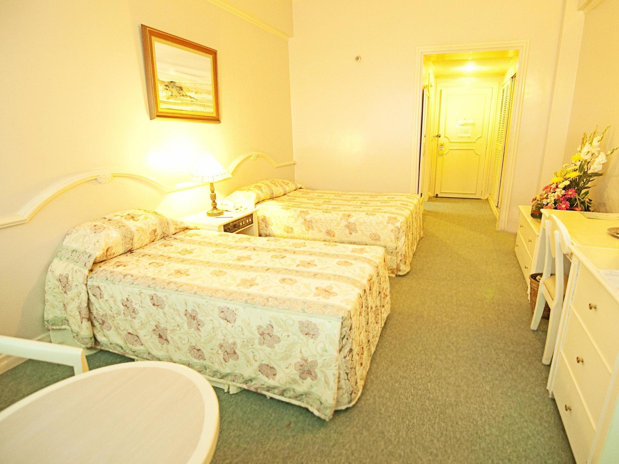 Luxur Place Bacolod Exterior photo